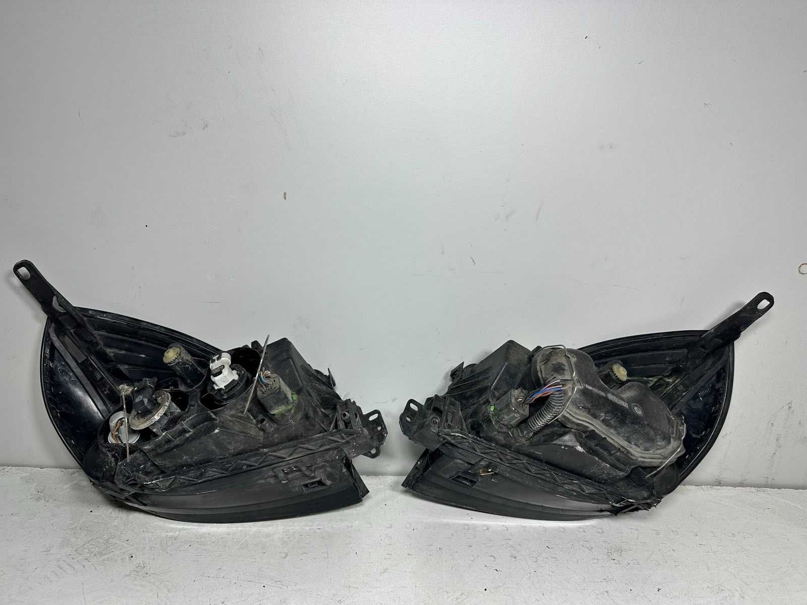 Reflektor lampa lewa lewy prama  przód przednia FORD PUMA MK1 EUROPA