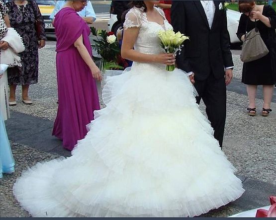 Suknia ślubna GIOVANI EMMI MARIAGE, Ecru rozmiar 38/40.