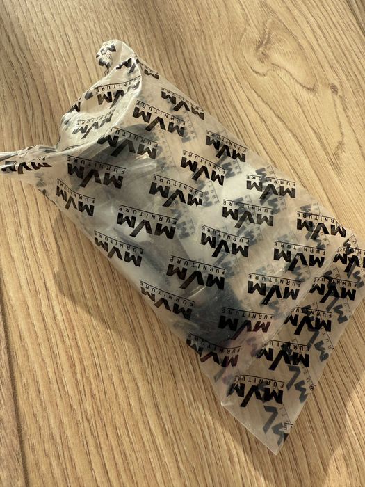 Упор для дверей пристінний