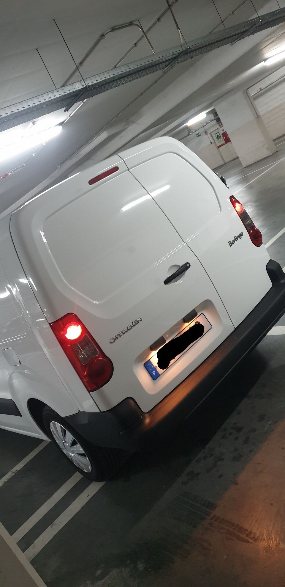 Citroen Berlingo Longa em muito bom estado.
