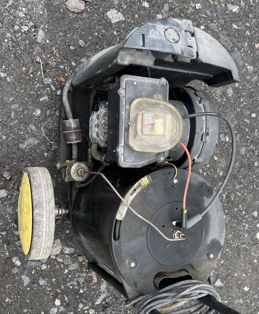 Myjka ciśninowa Karcher 855