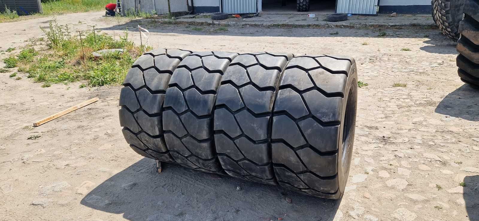 35x15-15 14,50L-15 355/65r15 355/65-15, 315/70-15 NOWE Wózek Widłowy