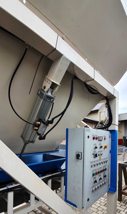 kosz zasypowy dozujący kruszywo ADM-1000  , Zespół ważąco dozujący