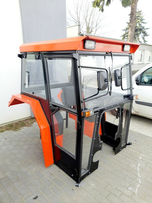 Kabina kabiny ciagnikowe c330 c360 mf t25 bizon