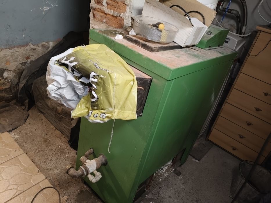 Oddam złom za wyniesienie z piwnicy