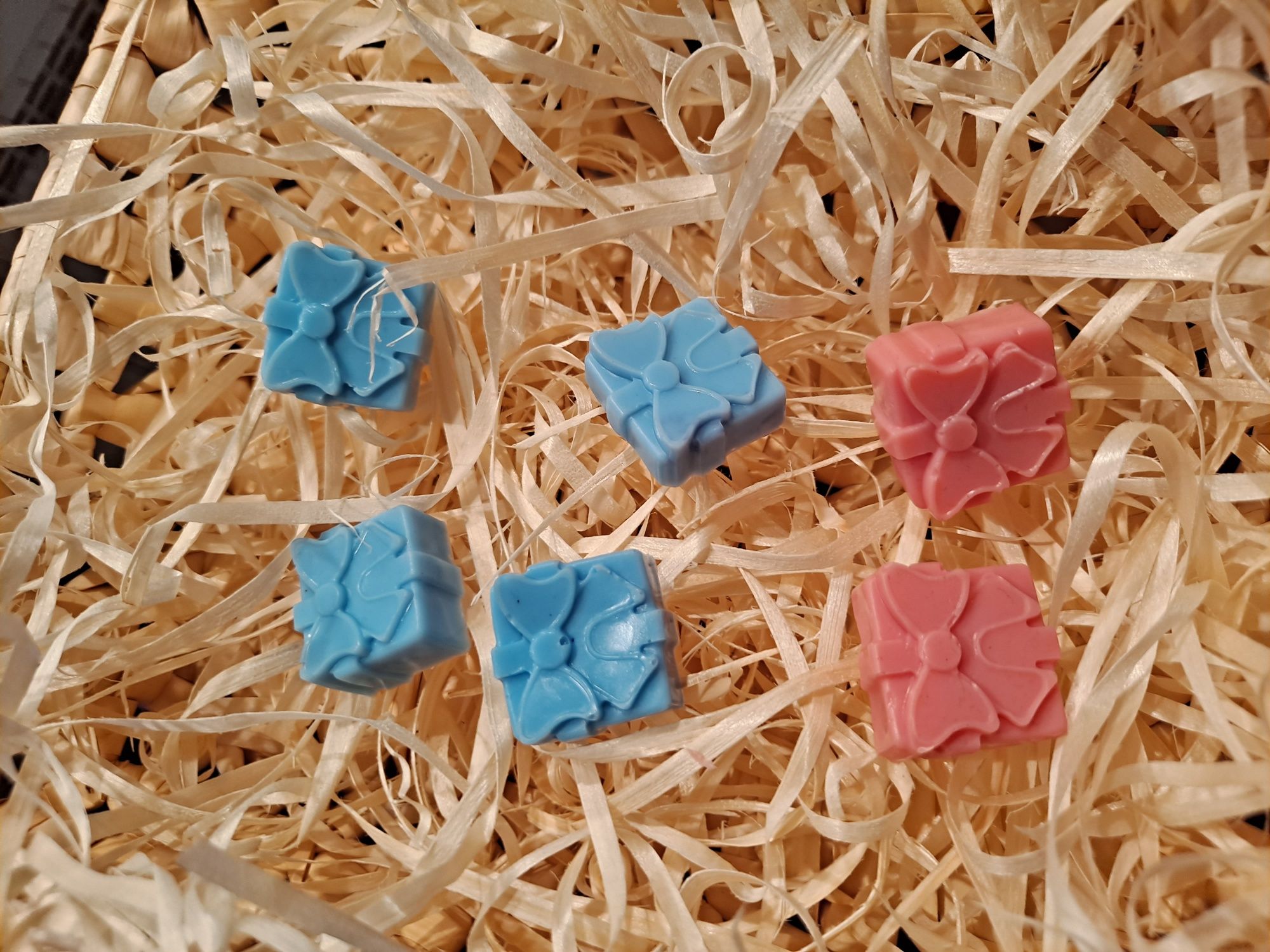 Mix mydełek 100 sztuk