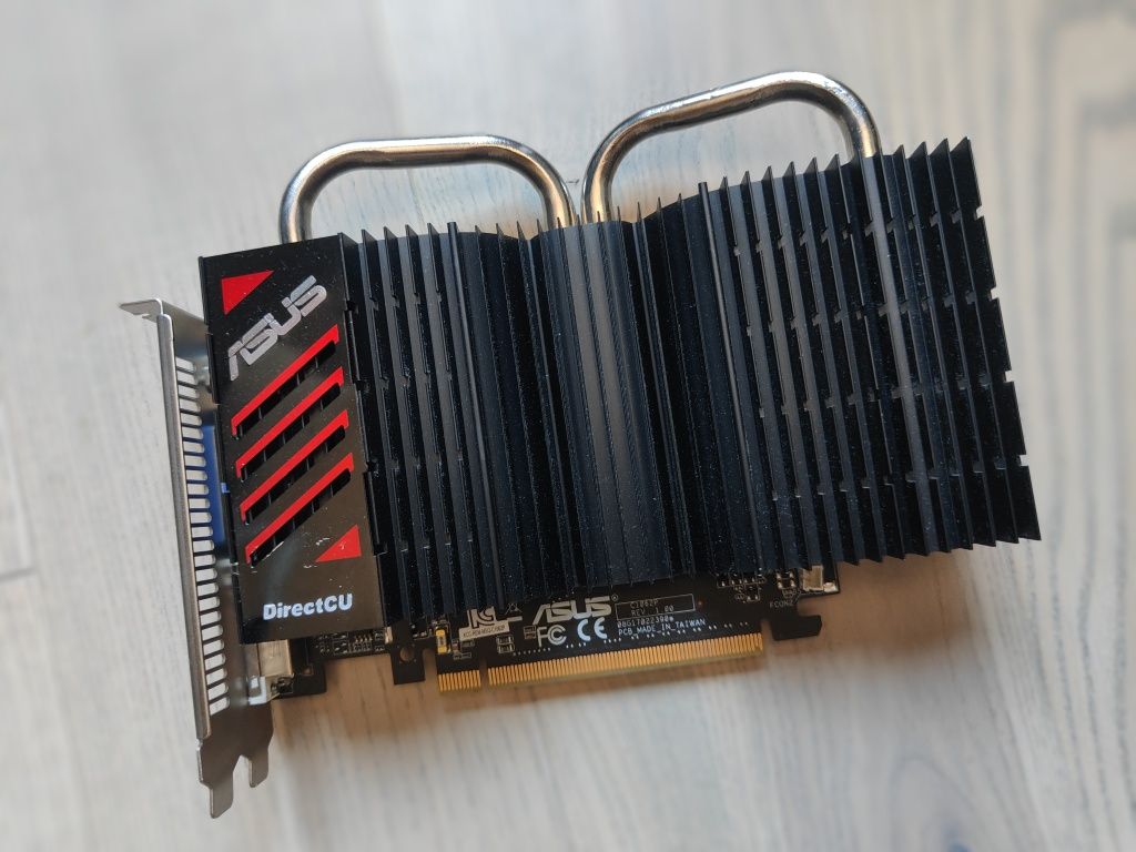 ASUS GeForce GTS 450 1GB DDR3 Silent — ретро-ігри / офіс