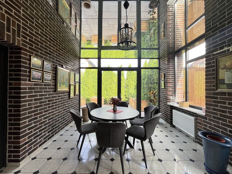 Дом с гаражом. Газ