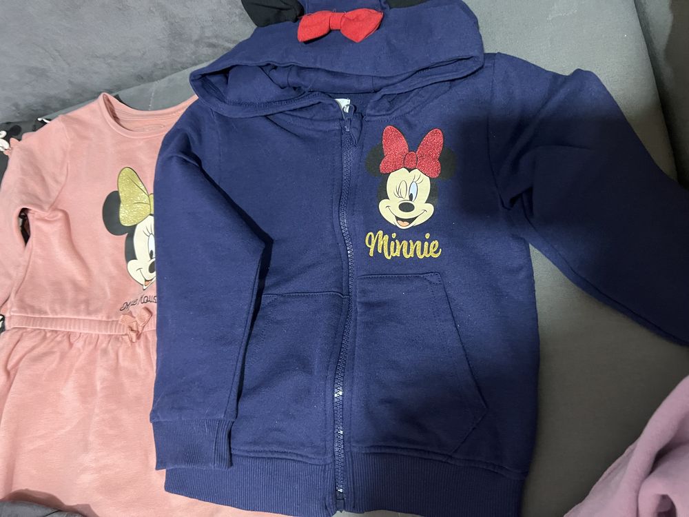 Mini wyprawka dla dziewczynki, sukienki, bluzy r.104