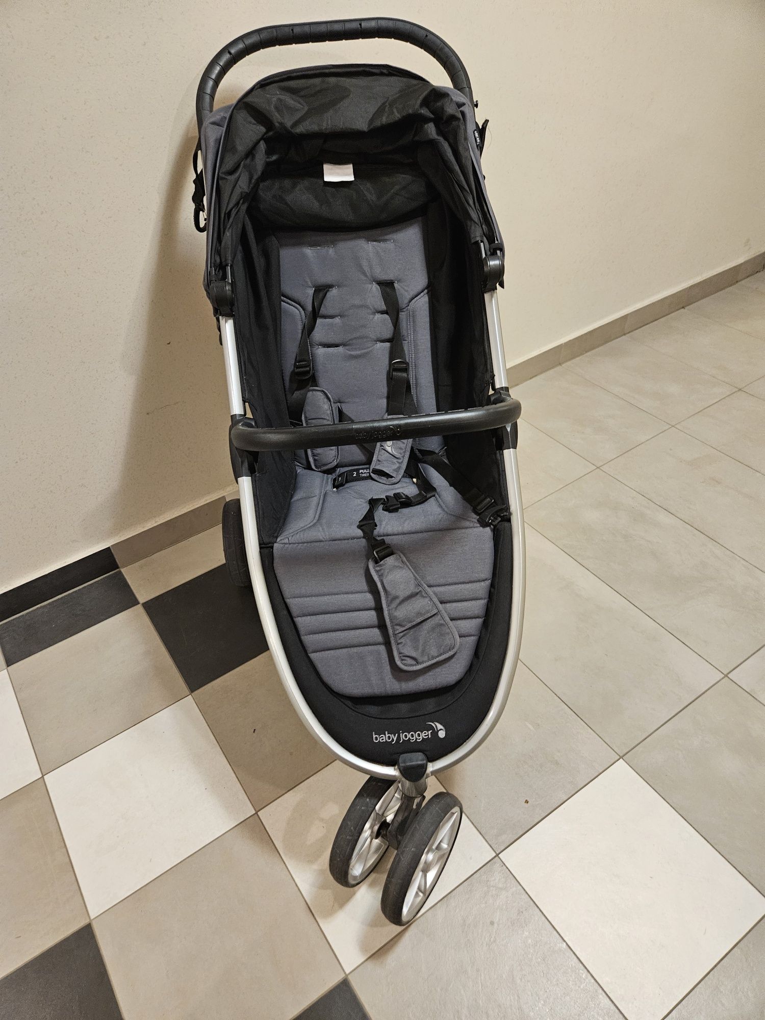 Wózek dziecięcy Baby Jogger – stan jak nowy, kupiony w 2024 roku