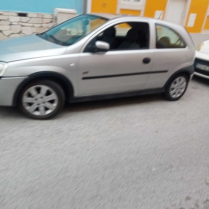Carro em bom estado