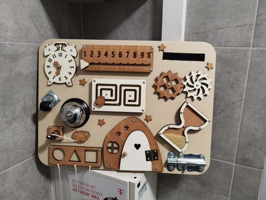 Mega okazja tablica manipulacyjna sensoryczna 55 zł do środy