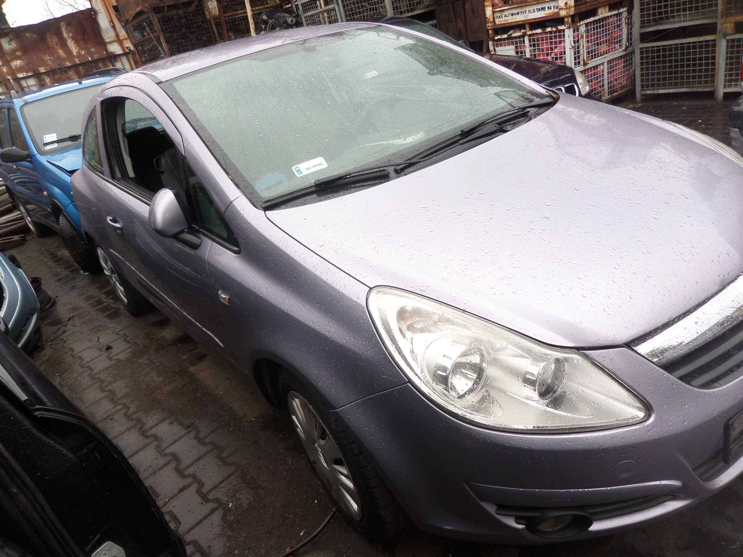 Opel Corsa D / 1.0 b / 2007r. na części