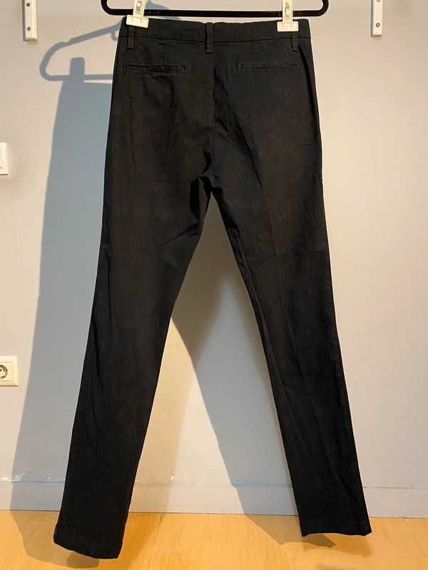 Calça clássica chino.