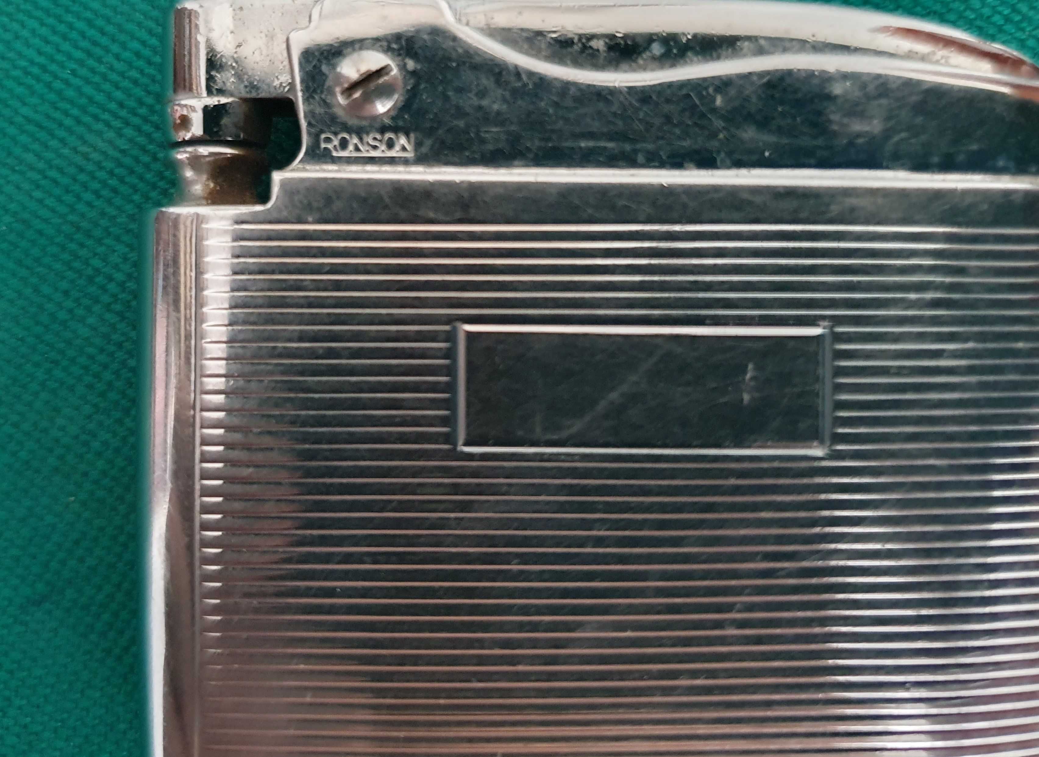 Isqueiro Ronson Adonis, a gasolina, Anos 50 - Made in England