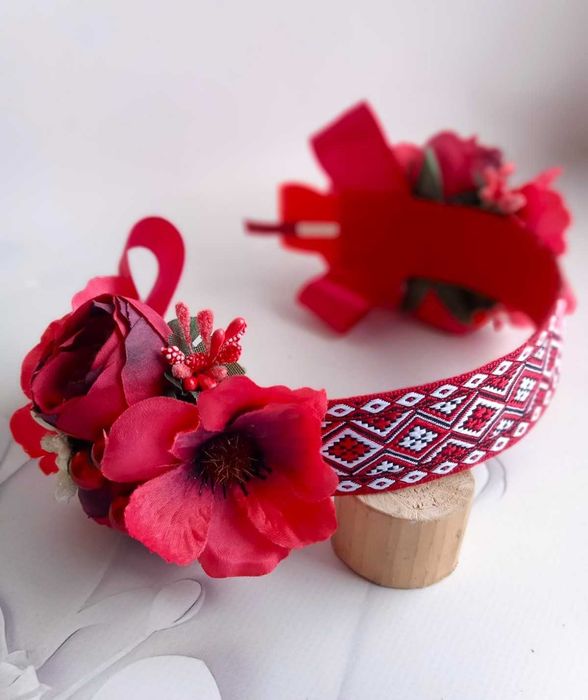 Чільце українське, червоно-бордове. Віночок-чільце на обручі