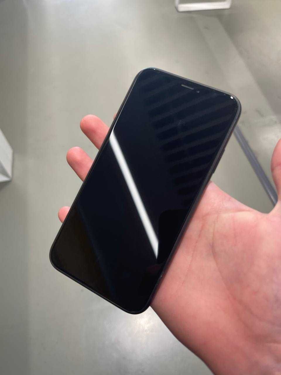 Б/У iPhone XR 128GB Black - Розтермінування