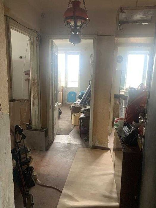 Продам 2 к. із. квартиру метро Х.Гора 12 хв пішки