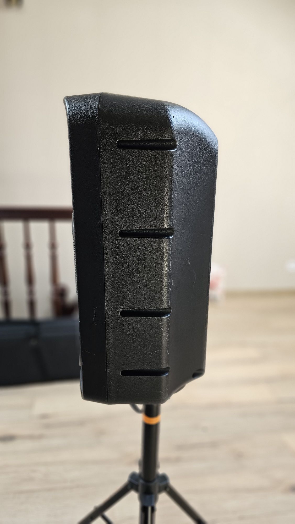 Kolumna aktywna Behringer B112D