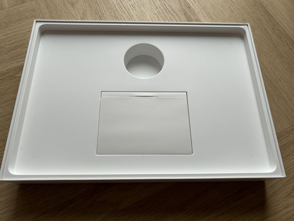 Apple MacBook Pro core i7 16GB DDR Radeon dysk 512