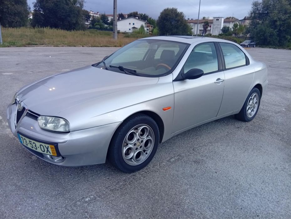 Alfa  Romeo  156