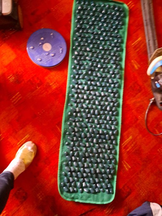 Twister i mata do masażu stóp.