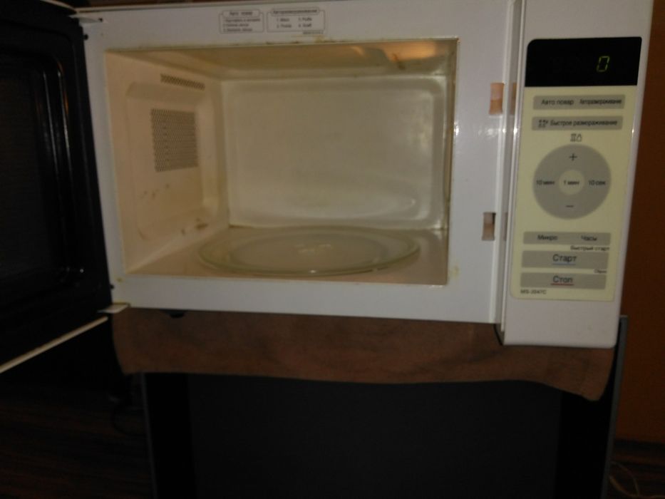 Микроволновая печь LG .