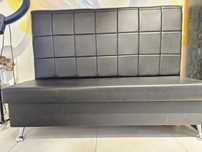 Sofa czarna eko-skóra