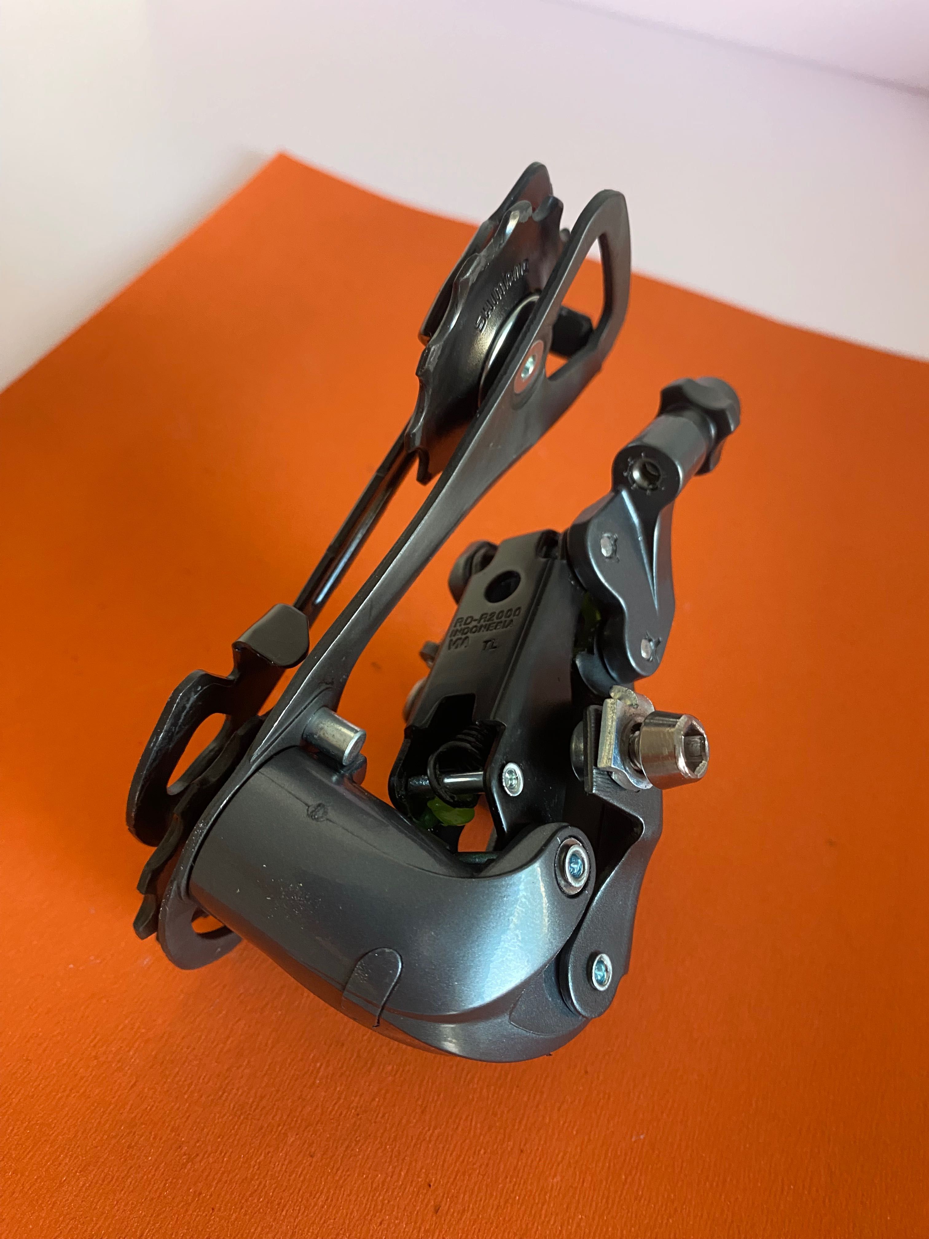 Przerzutka tylna SHIMANO Claris RD-R2000 SS