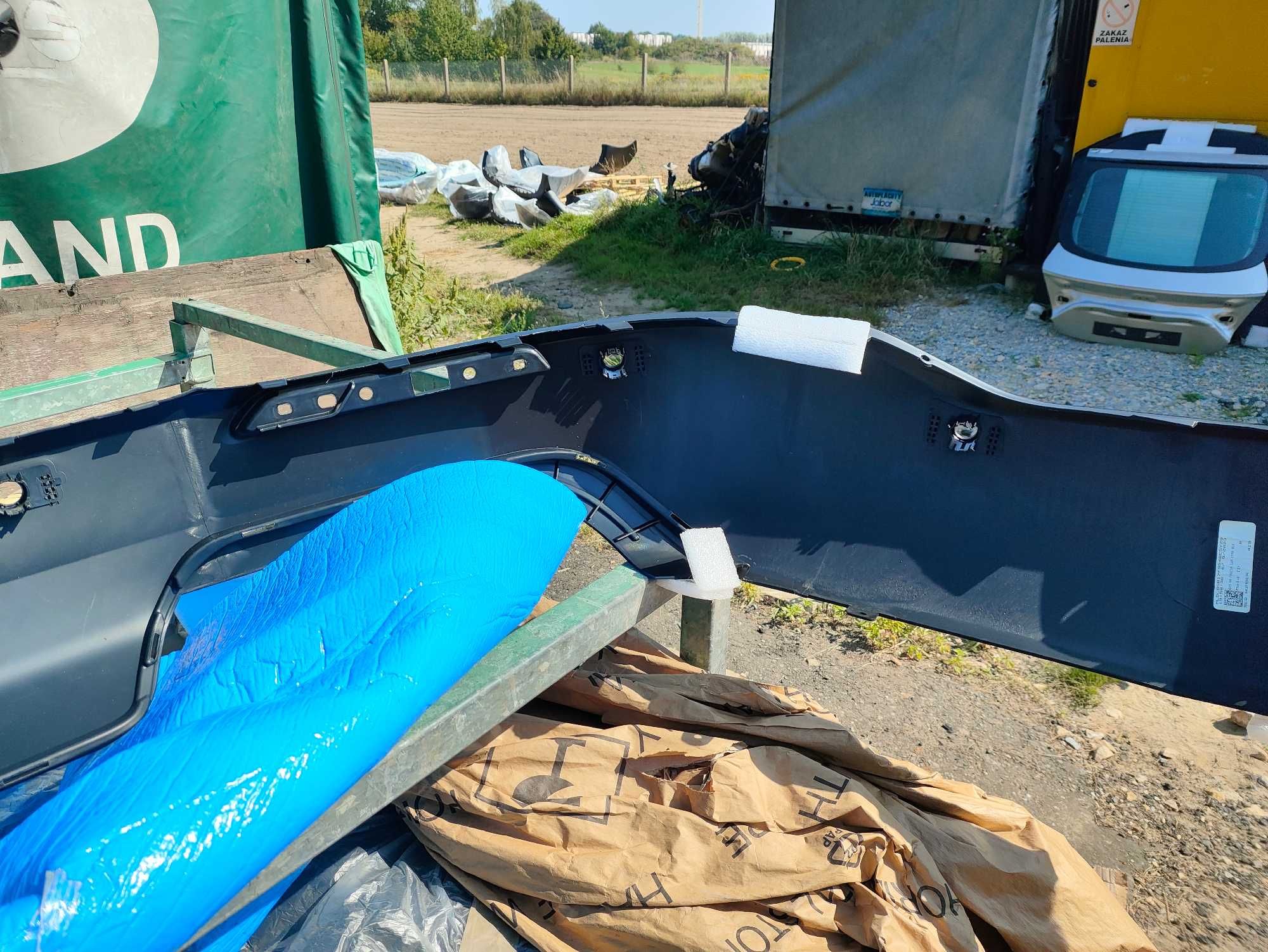 Zderzak dokładka spoiler zderzaka tył tylny Ford Explorer 20- OE NOWA