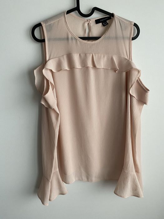 Bluzka falbanka odkryte ramiona luźna