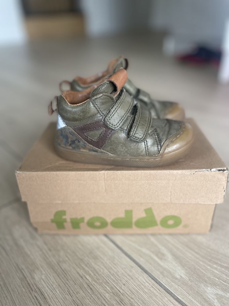 Buty dziecięce Froddo khaki  rozm 22