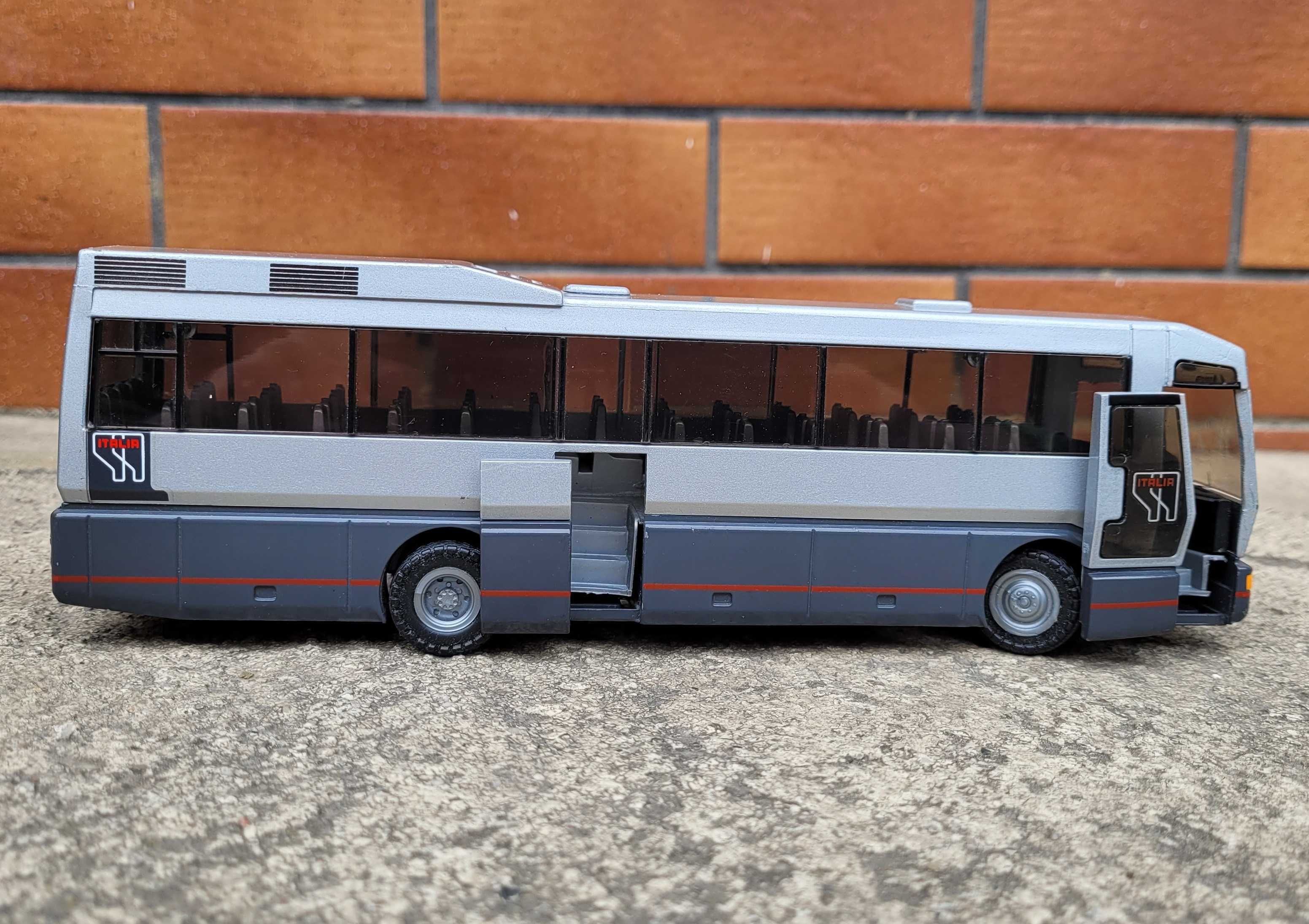 Volvo B10M Italia 1989 NZG Autobus kolekcja autobusów 1:50