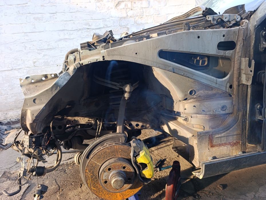 Мерседес Е220 w211 После Дтп СРОЧНО!