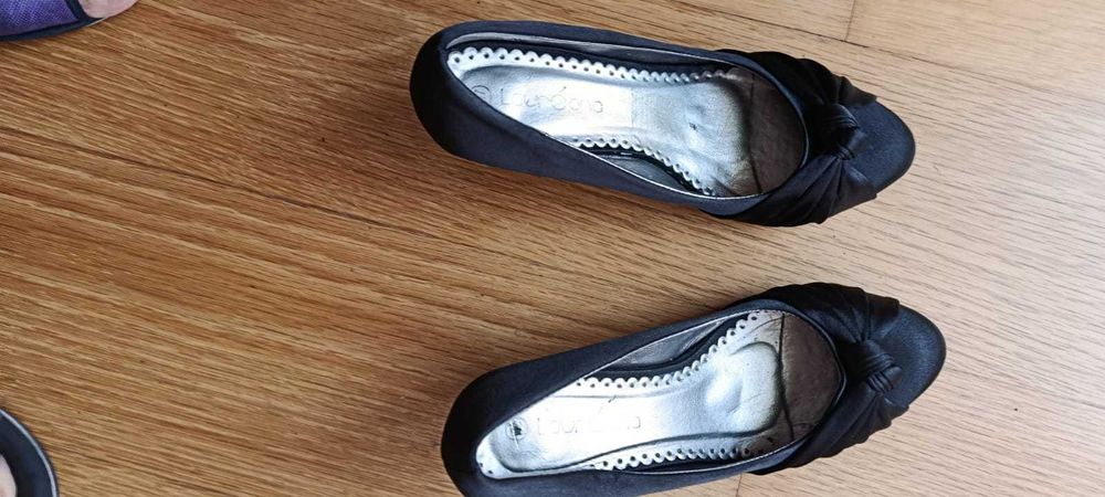 Sapatos Senhora nº37