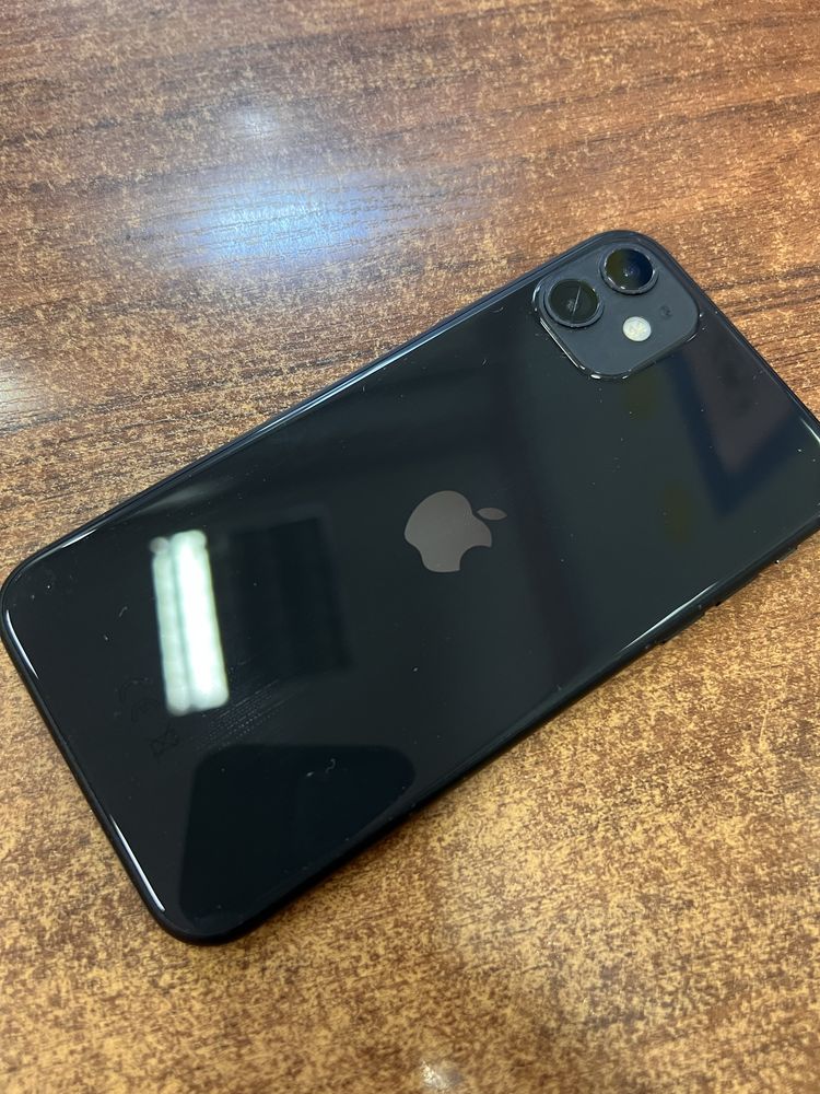 Sprzedam Iphone 11 128gb