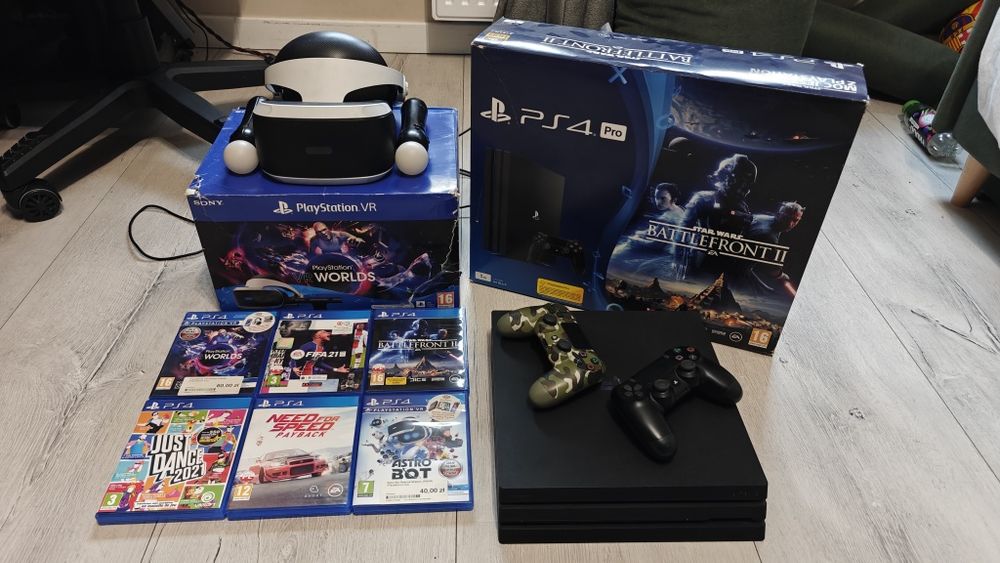 PS 4 Pro 1tb  2 pady  gogle VR  2xMove Motion Controller  Cam  6xgry