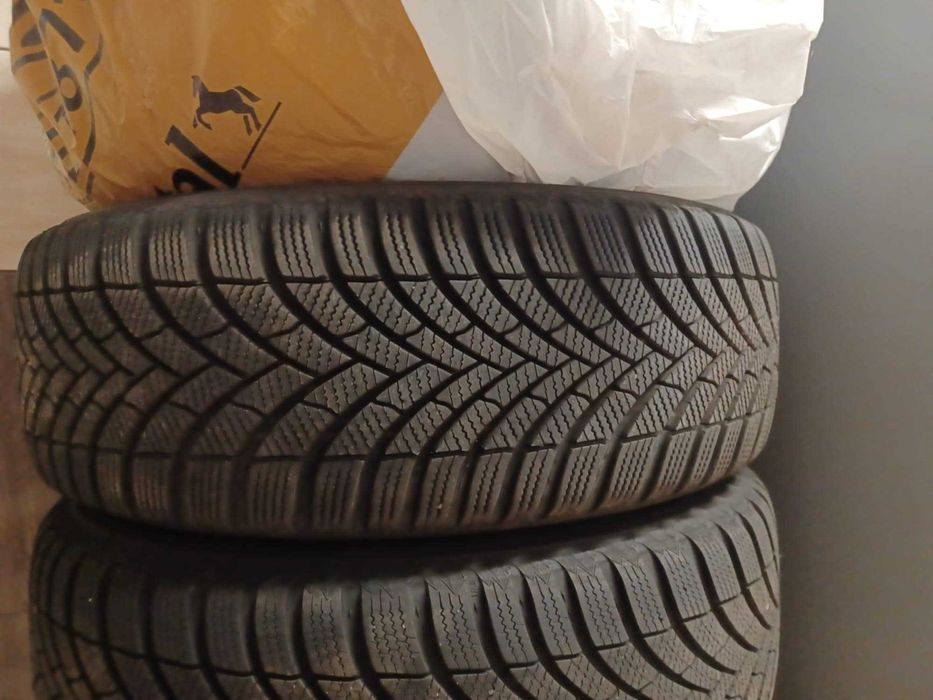 Koła opony felgi kpl Semperit 205/55R16 Skoda Octavia III 3 kołpaki