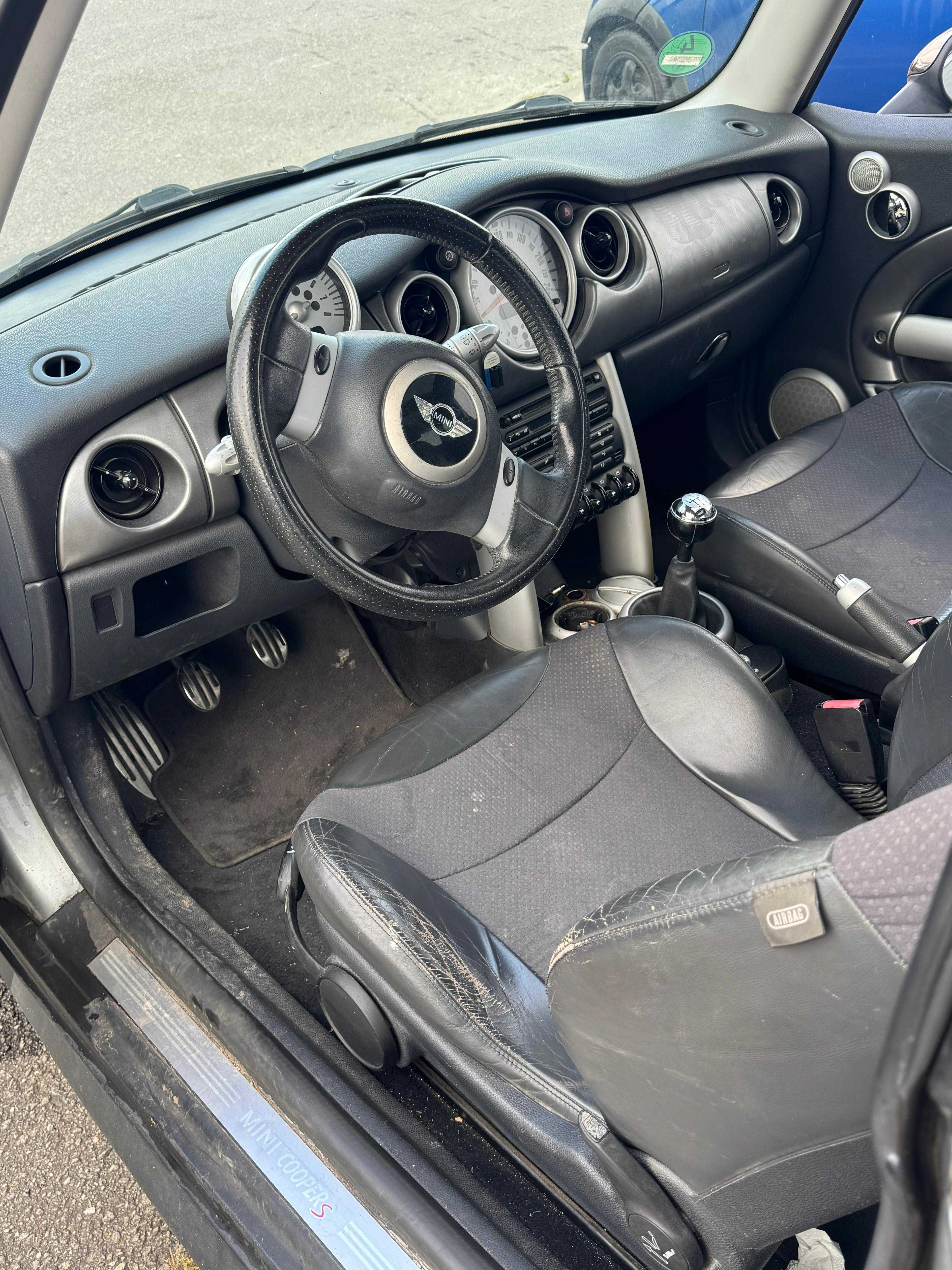 Mini Cooper S R50, 1598cc com 163cv, para Peças.
