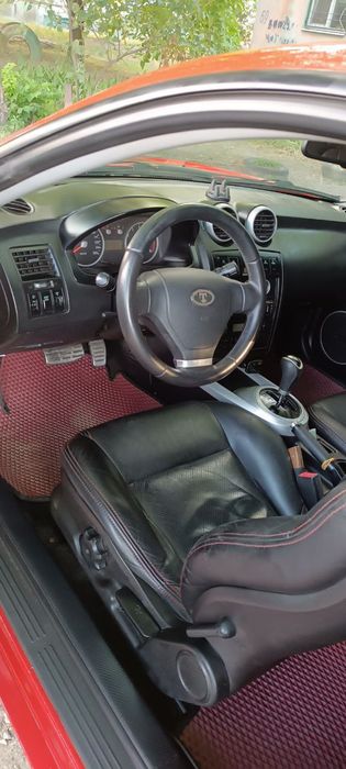 Продаю машину Hyundai Tiburon