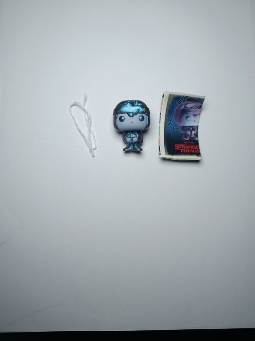 дастін з вивориту, кіндер джой дивні дива