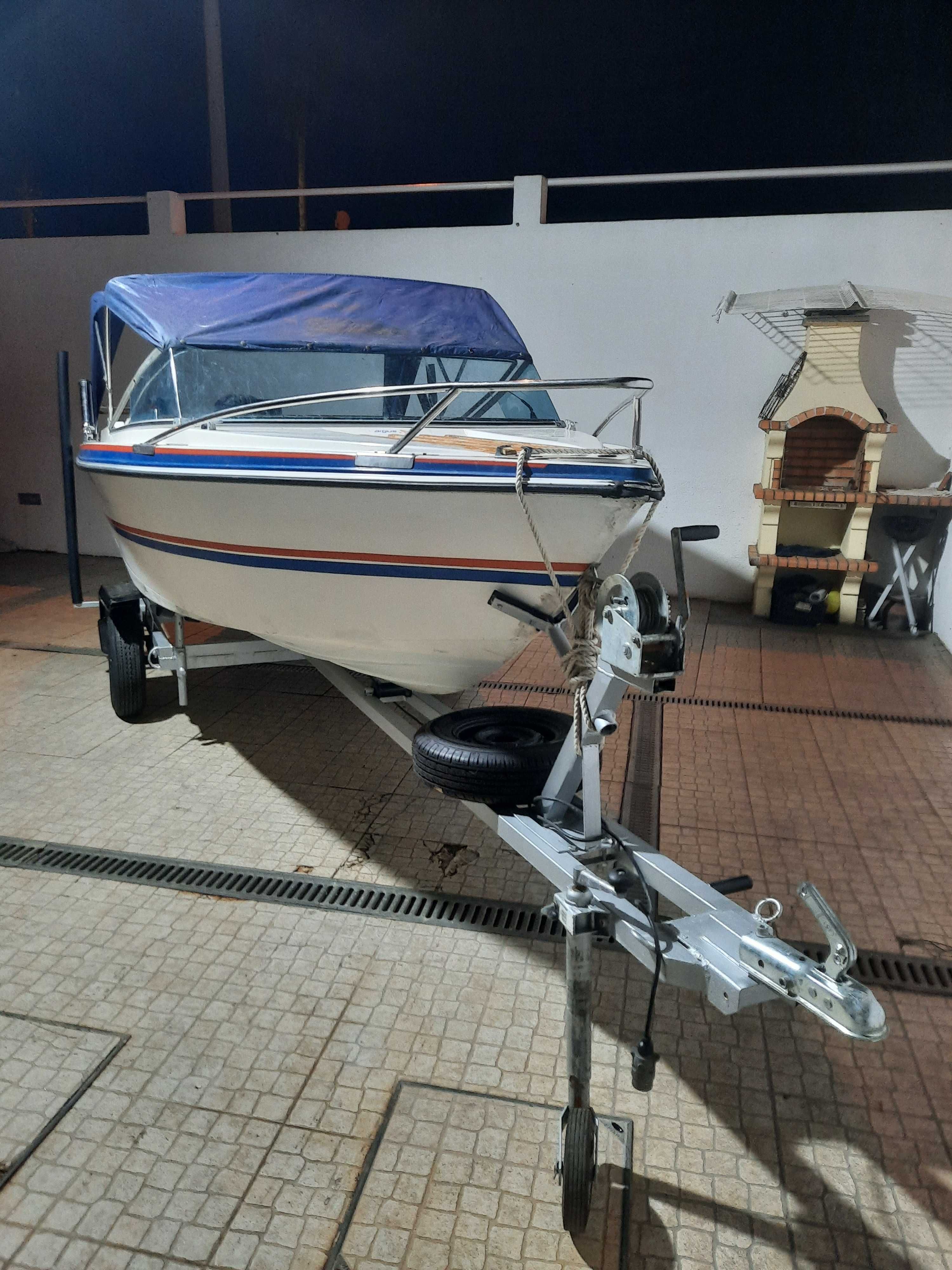 Barco Argos com Yamaha 70 hp