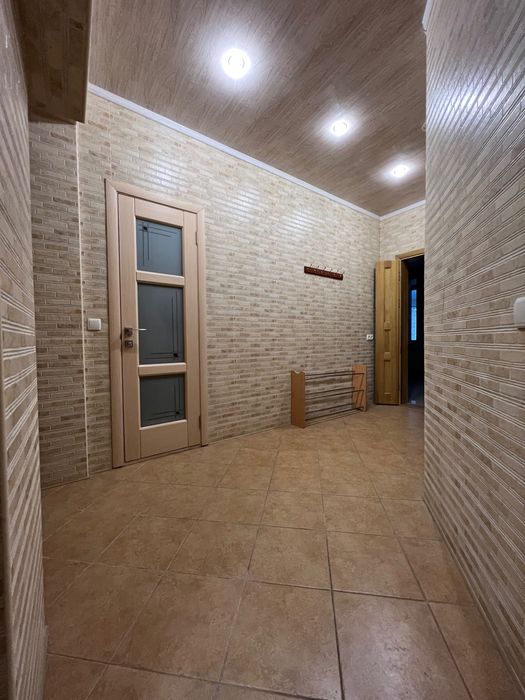 Снимите двухкомнатную квартиру в Центре, проспект Дмитра Яворницького