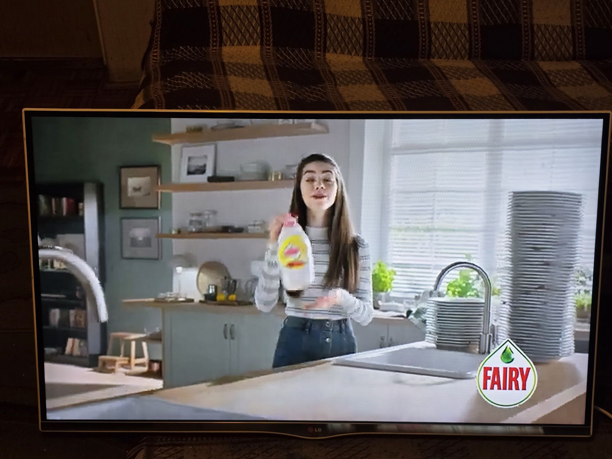 47" YouTube LG 47LA6678 LED TV