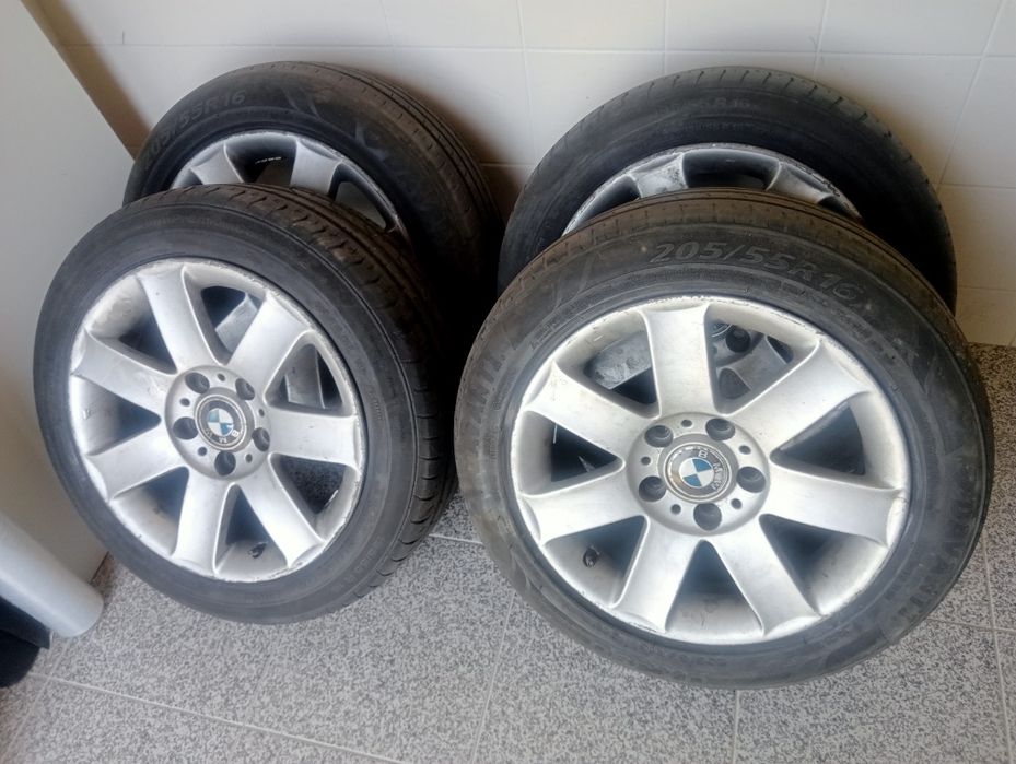 Jantes 16 BMW e pneus 165 80 R13 como novos