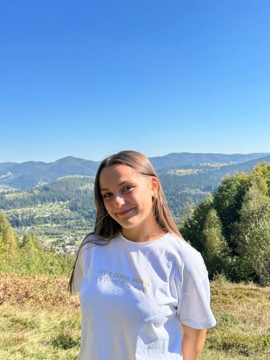 Репетитор французької для дорослих та дітей (12+)