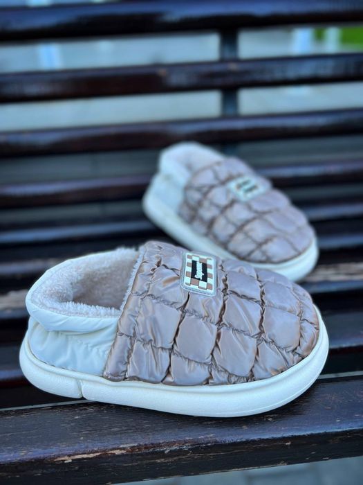 Зимові теплі капці