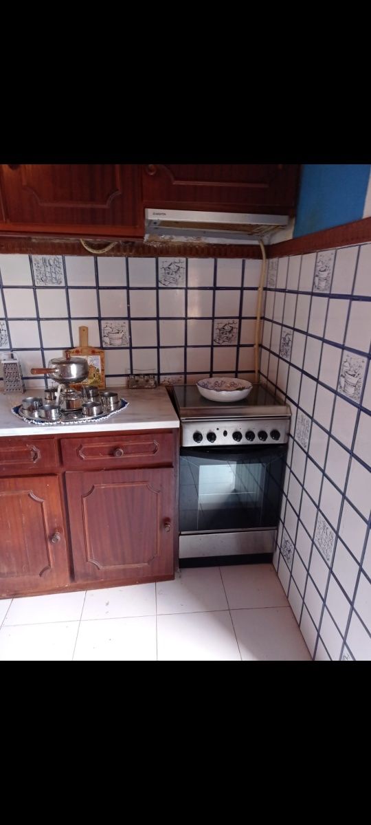 Quarto entre Sobral monte agraço e merceana