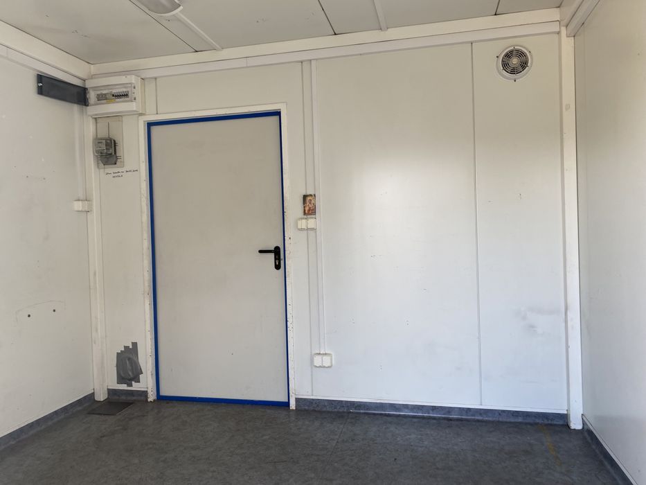 Pawilon handlowy kontener z roletami 10,5 m2