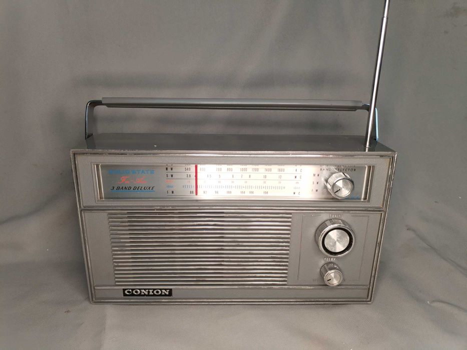 Rádio Portátil “Conion”